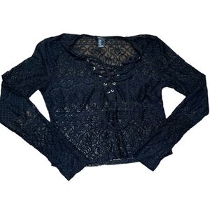 F21 Woman’s All Black Long Sleeve Lace Sheer Crop Top Size M